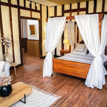 Bed and Breakfast Cafe De France Оза Экстерьер фото