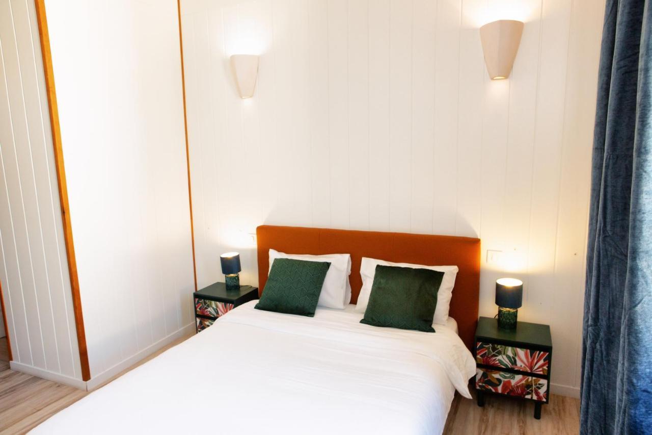Bed and Breakfast Cafe De France Оза Экстерьер фото