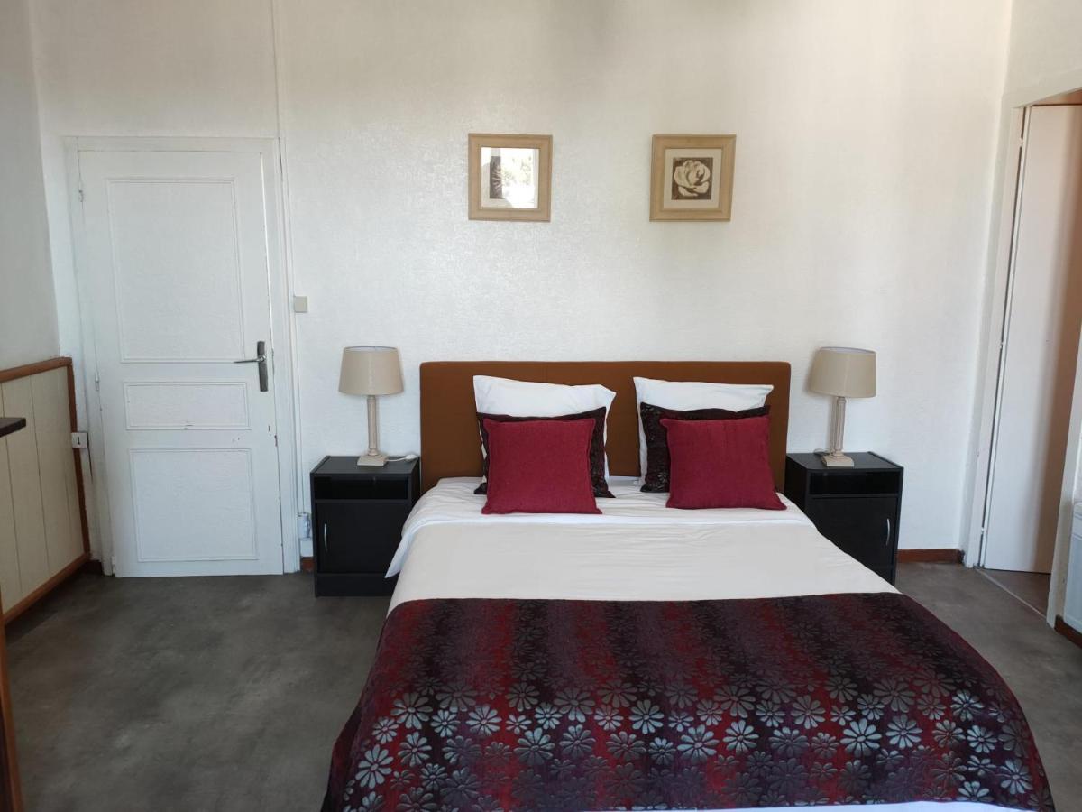 Bed and Breakfast Cafe De France Оза Экстерьер фото